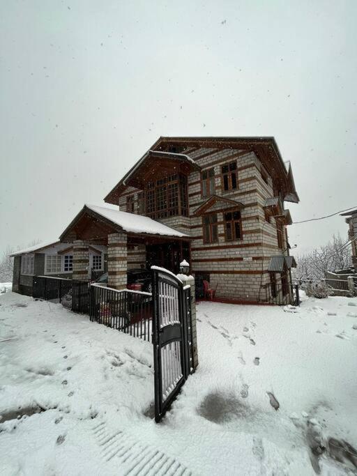 Aroma Taru Villa / Cottage ,Manali Dış mekan fotoğraf